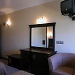 Hotel Karen 3*